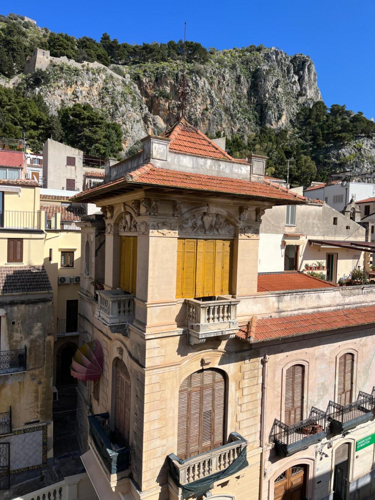 Window On The Sunset Apartment Cefalu Luaran gambar