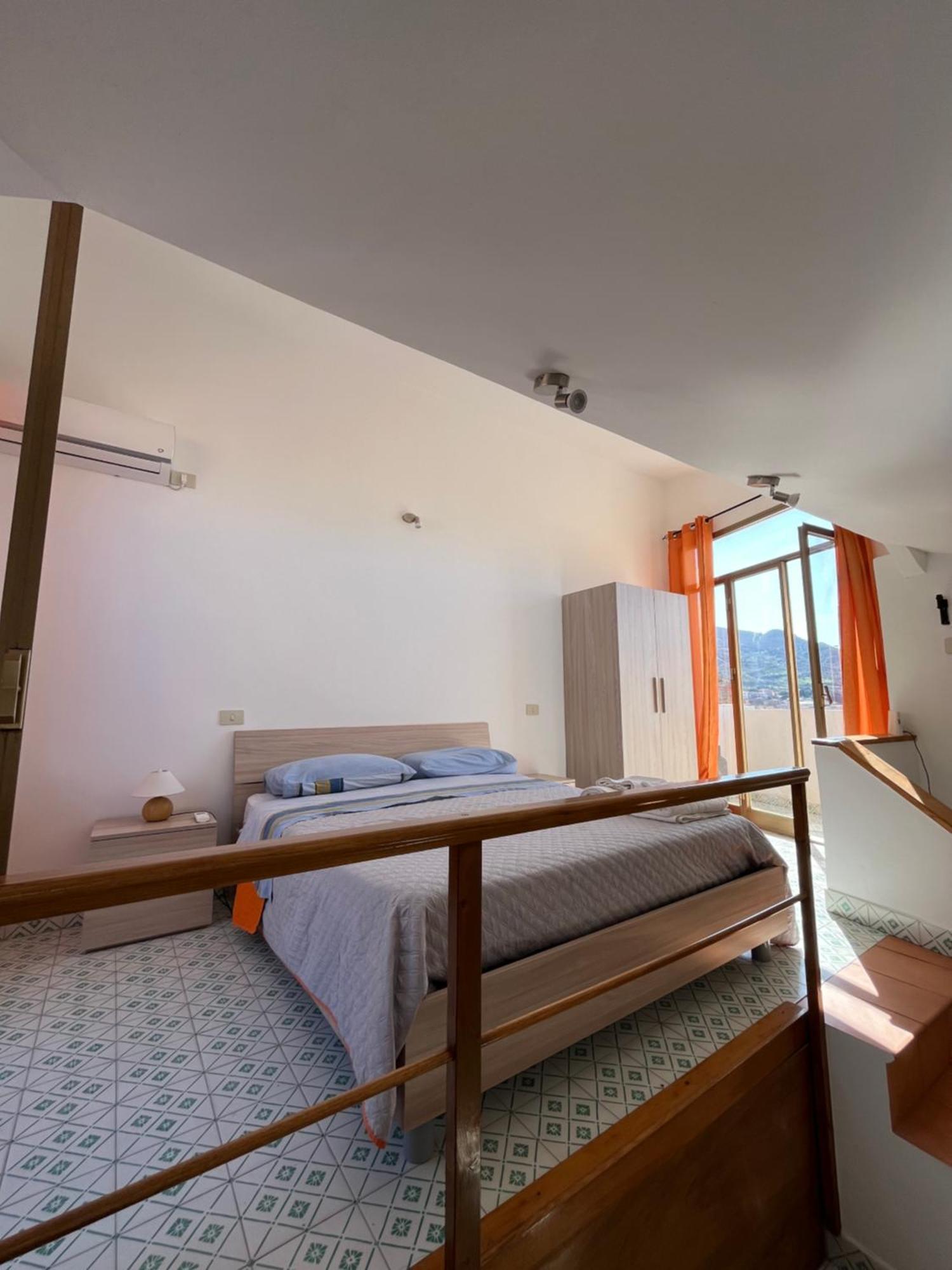 Window On The Sunset Apartment Cefalu Luaran gambar