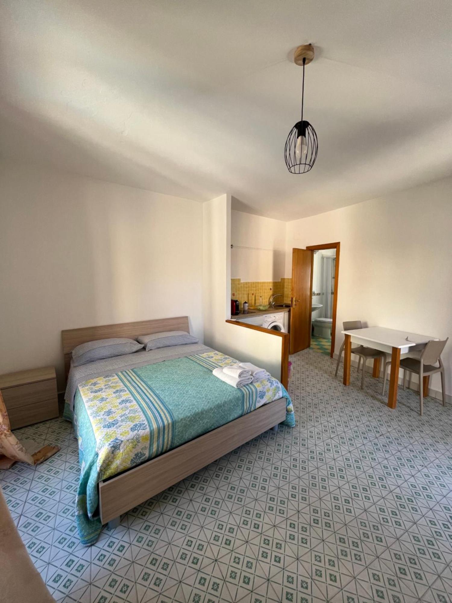 Window On The Sunset Apartment Cefalu Luaran gambar