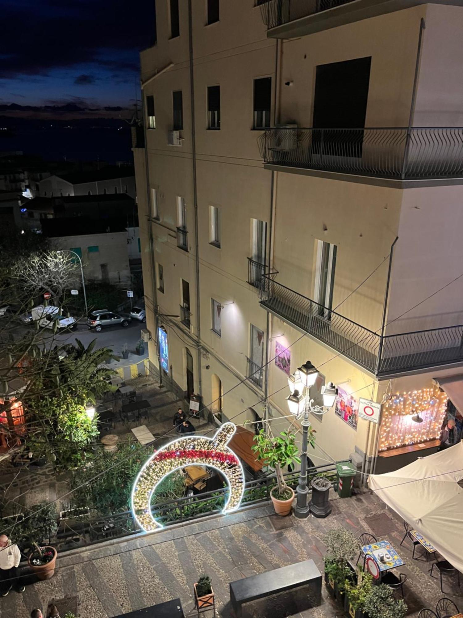 Window On The Sunset Apartment Cefalu Luaran gambar