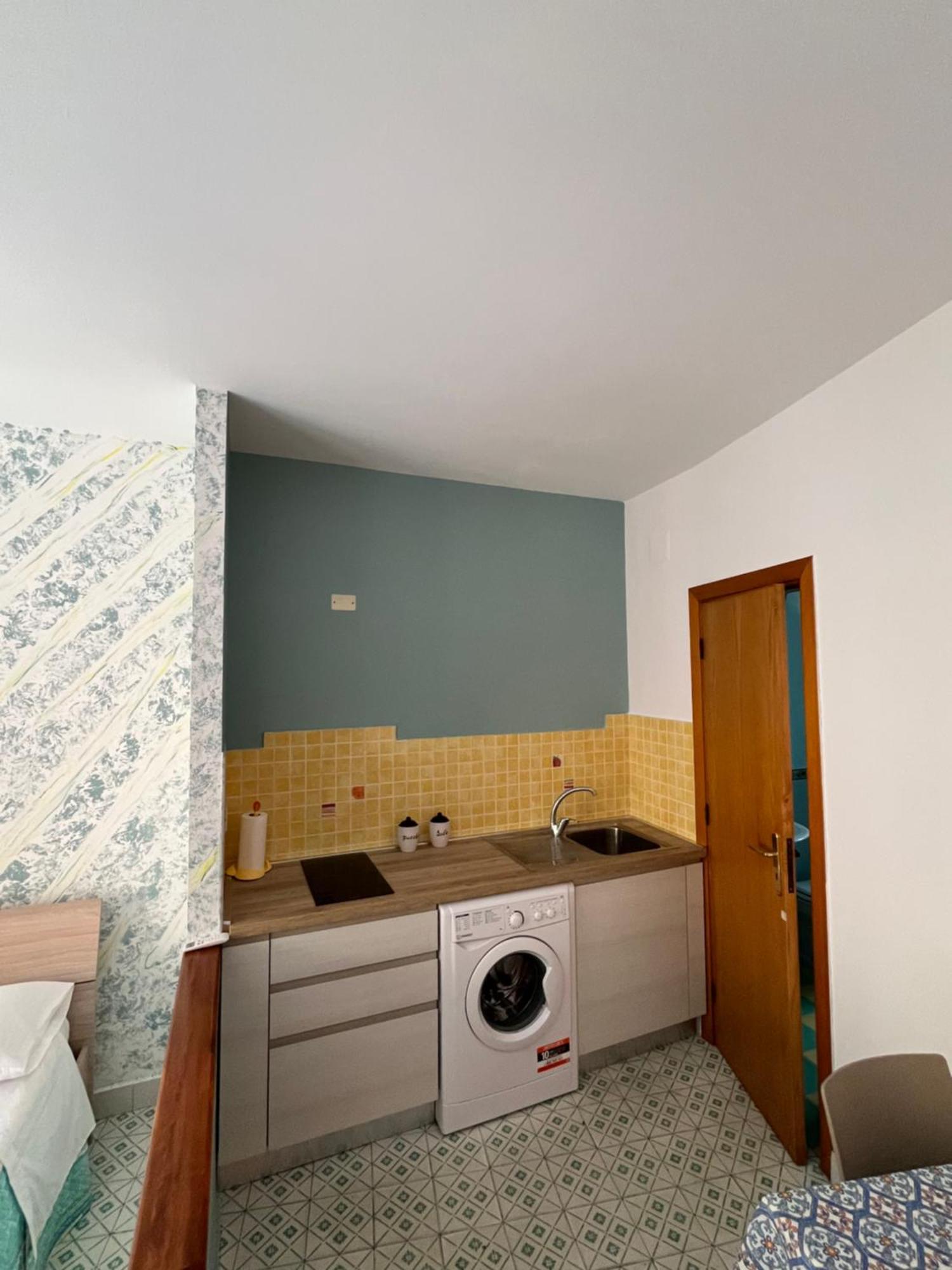 Window On The Sunset Apartment Cefalu Luaran gambar